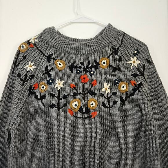 Zara Handmade Knit Floral Embroidery Sweater Sz Medium Side Slits Cozy Ribbed - Picture 3 of 9